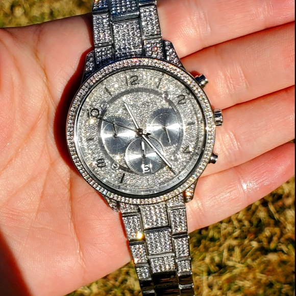 Michael Kors Watch - Picture 7 of 8